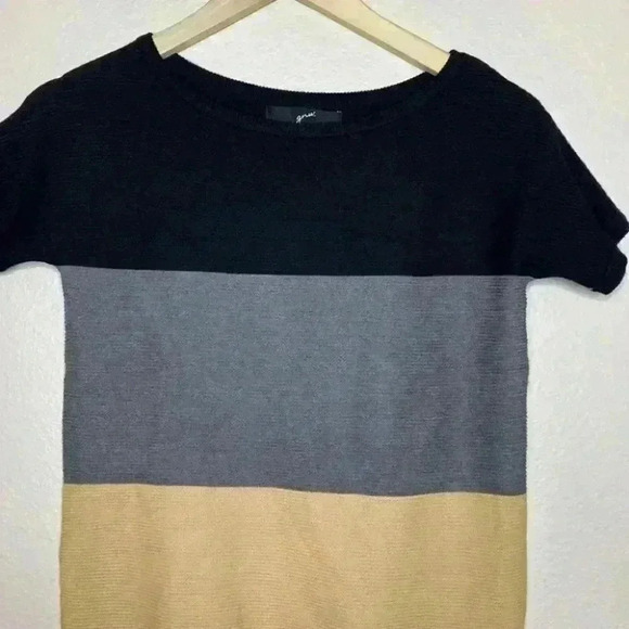 GNW Black, Grey, and Tan Colorblock Ribbed Short Sleeve Sweater Size Small - Picture 2 of 7